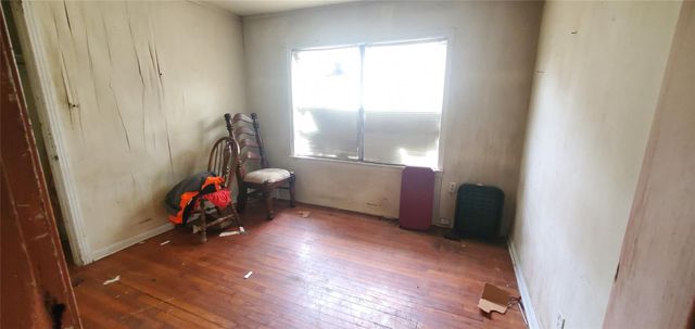 5606 Belarbor Street, Houston, TX 77033