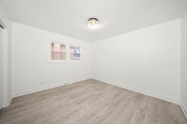 3700 W 76th Place, Chicago, IL 60652