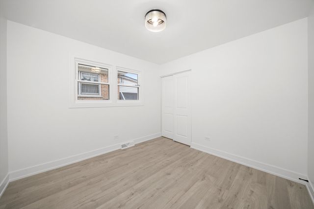 3700 W 76th Place, Chicago, IL 60652