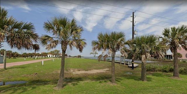 14523 Mckenna Street, Galveston, TX 77554