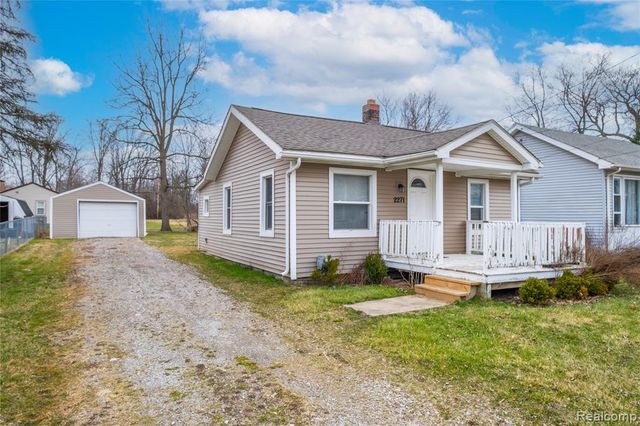 2271 Kenneth Street, Burton, MI 48529