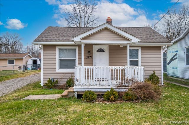 2271 Kenneth Street, Burton, MI 48529