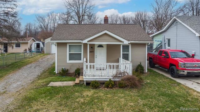 2271 Kenneth Street, Burton, MI 48529