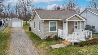 2271 Kenneth Street, Burton, MI 48529