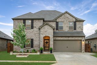 10125 Autumn Leaves Lane, Aubrey, TX 76227