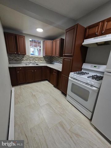 1350 COTTON ST, Reading, PA 19602