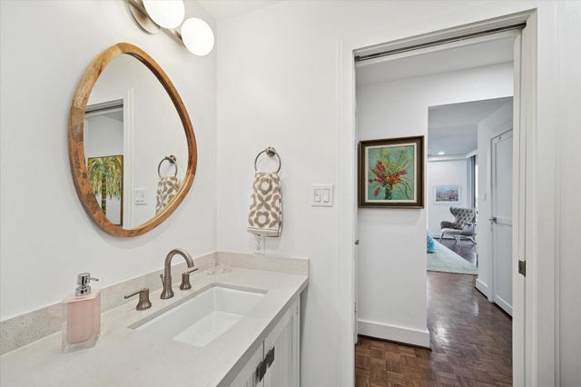 3711 San Felipe Street 5I, Houston, TX 77027