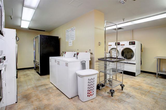 3711 San Felipe Street 5I, Houston, TX 77027