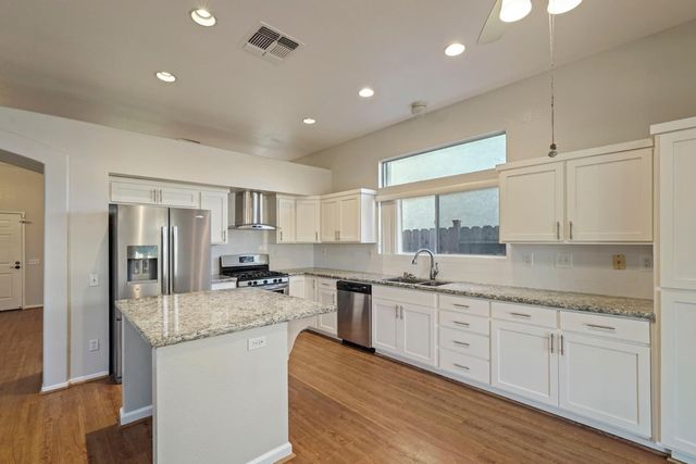 1165 Stormwood Ave, Galt, CA 95632