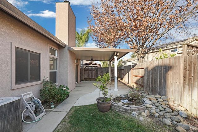 1165 Stormwood Ave, Galt, CA 95632