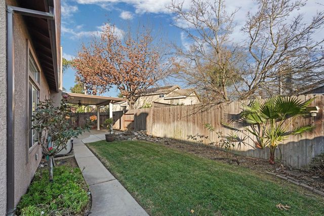 1165 Stormwood Ave, Galt, CA 95632