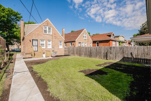 8043 S Yale Avenue, Chicago, IL 60620
