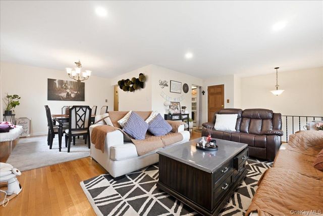 116 Elm Street, Valley Stream, NY 11580