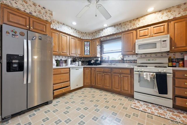 116 Elm Street, Valley Stream, NY 11580