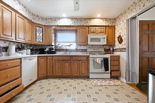 116 Elm Street, Valley Stream, NY 11580