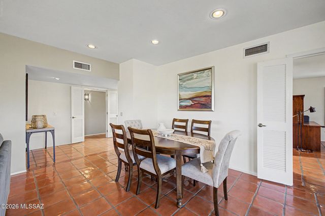 6750 E Vía Rosmarino, Tucson, AZ 85750