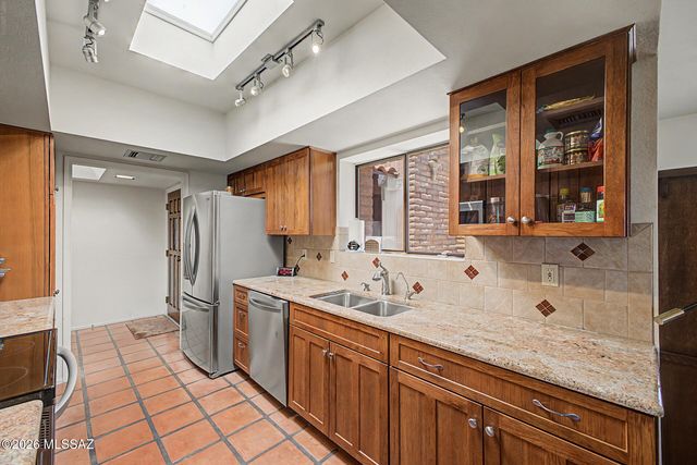 6750 E Vía Rosmarino, Tucson, AZ 85750