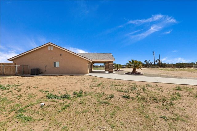 11126 Joshua, Oak Hills, CA 92344