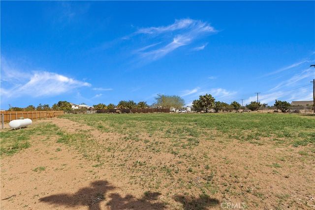 11126 Joshua, Oak Hills, CA 92344
