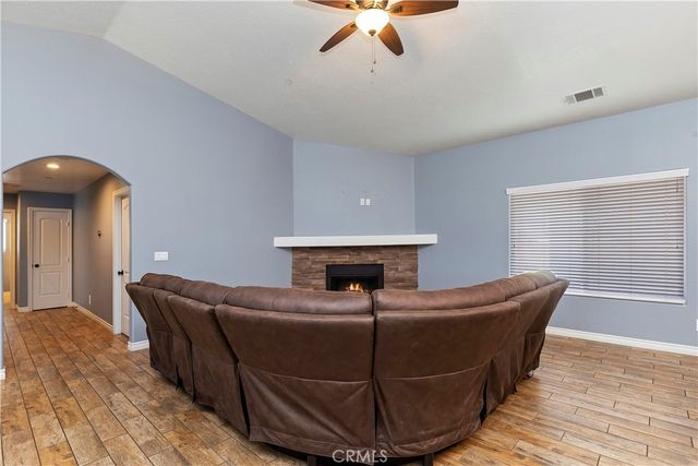 11126 Joshua, Oak Hills, CA 92344