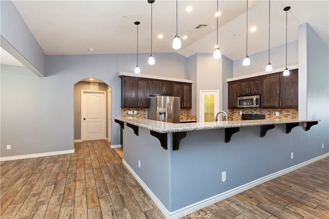 11126 Joshua, Oak Hills, CA 92344