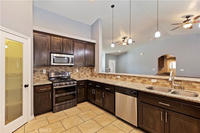 11126 Joshua, Oak Hills, CA 92344