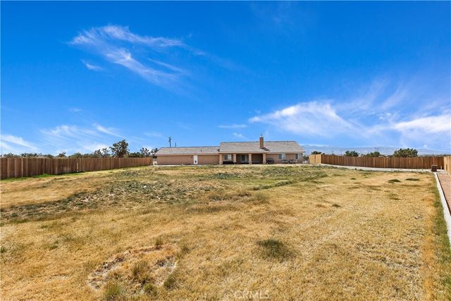11126 Joshua, Oak Hills, CA 92344