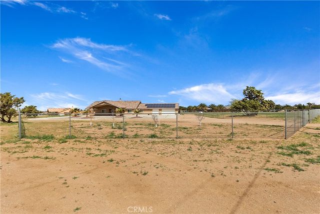 11126 Joshua, Oak Hills, CA 92344