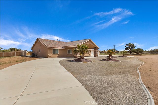 11126 Joshua, Oak Hills, CA 92344