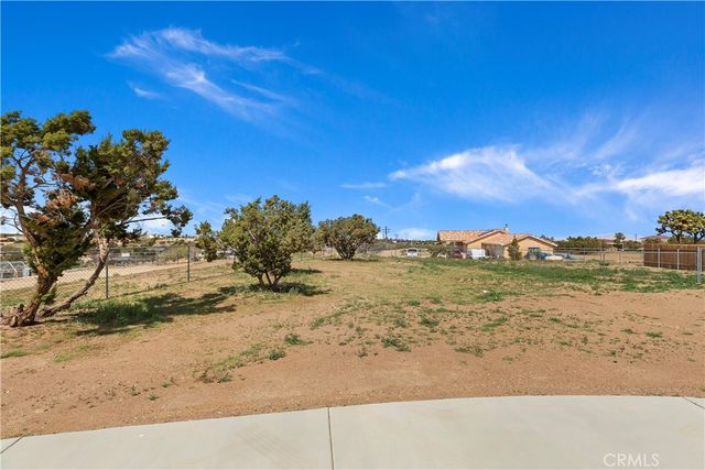 11126 Joshua, Oak Hills, CA 92344