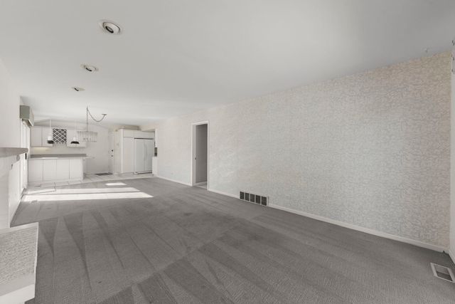 729 Burning Tree Lane, Naperville, IL 60563