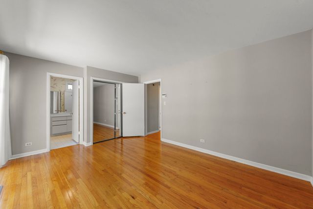 729 Burning Tree Lane, Naperville, IL 60563