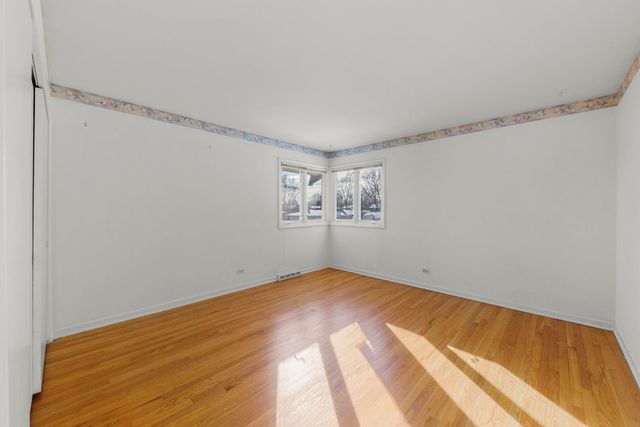 729 Burning Tree Lane, Naperville, IL 60563