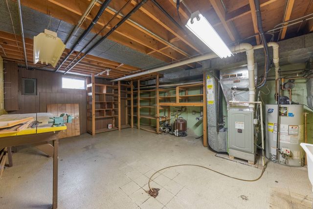 729 Burning Tree Lane, Naperville, IL 60563