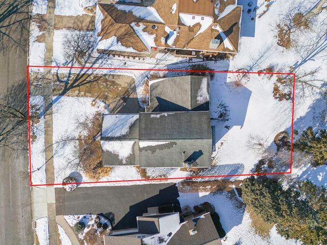 729 Burning Tree Lane, Naperville, IL 60563