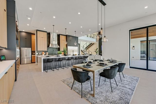 34 Vintage Canyon Street, Las Vegas, NV 89141