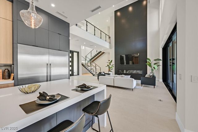 34 Vintage Canyon Street, Las Vegas, NV 89141