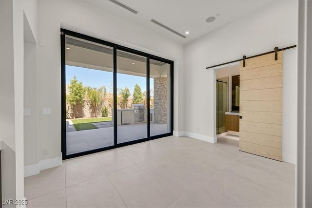 34 Vintage Canyon Street, Las Vegas, NV 89141