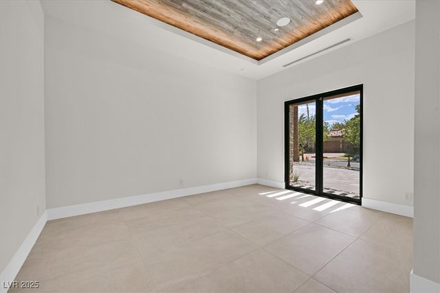 34 Vintage Canyon Street, Las Vegas, NV 89141