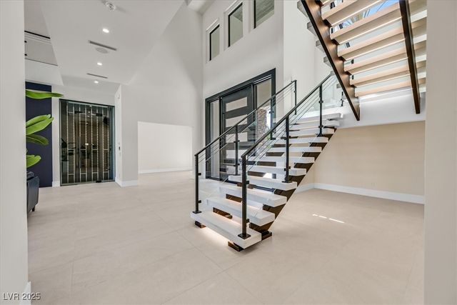 34 Vintage Canyon Street, Las Vegas, NV 89141