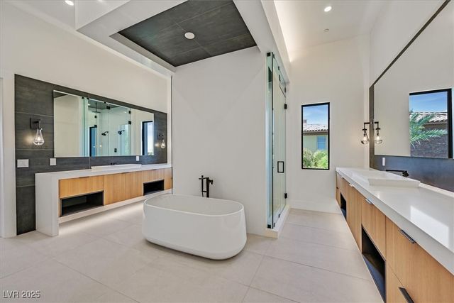 34 Vintage Canyon Street, Las Vegas, NV 89141