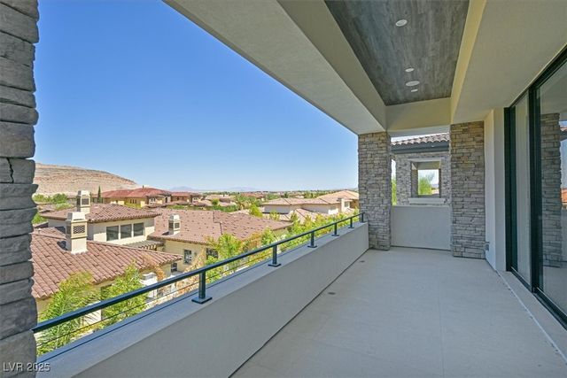 34 Vintage Canyon Street, Las Vegas, NV 89141