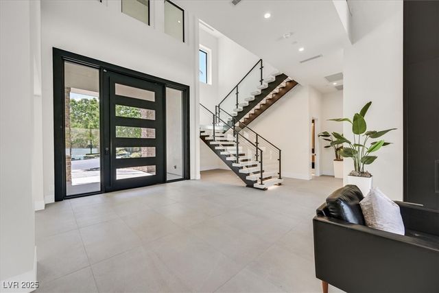 34 Vintage Canyon Street, Las Vegas, NV 89141