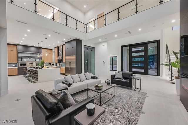 34 Vintage Canyon Street, Las Vegas, NV 89141