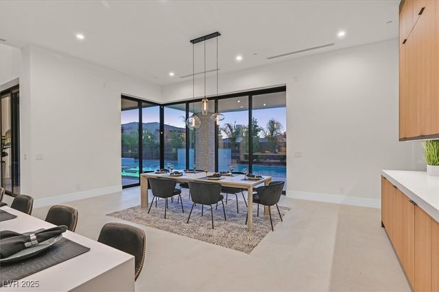 34 Vintage Canyon Street, Las Vegas, NV 89141