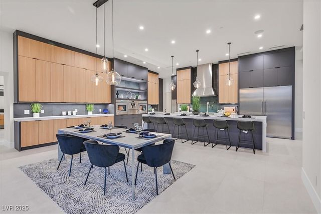 34 Vintage Canyon Street, Las Vegas, NV 89141