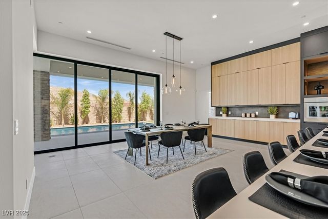 34 Vintage Canyon Street, Las Vegas, NV 89141