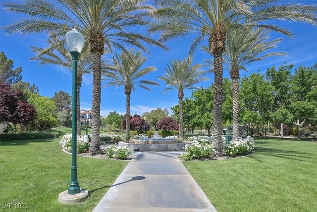 34 Vintage Canyon Street, Las Vegas, NV 89141