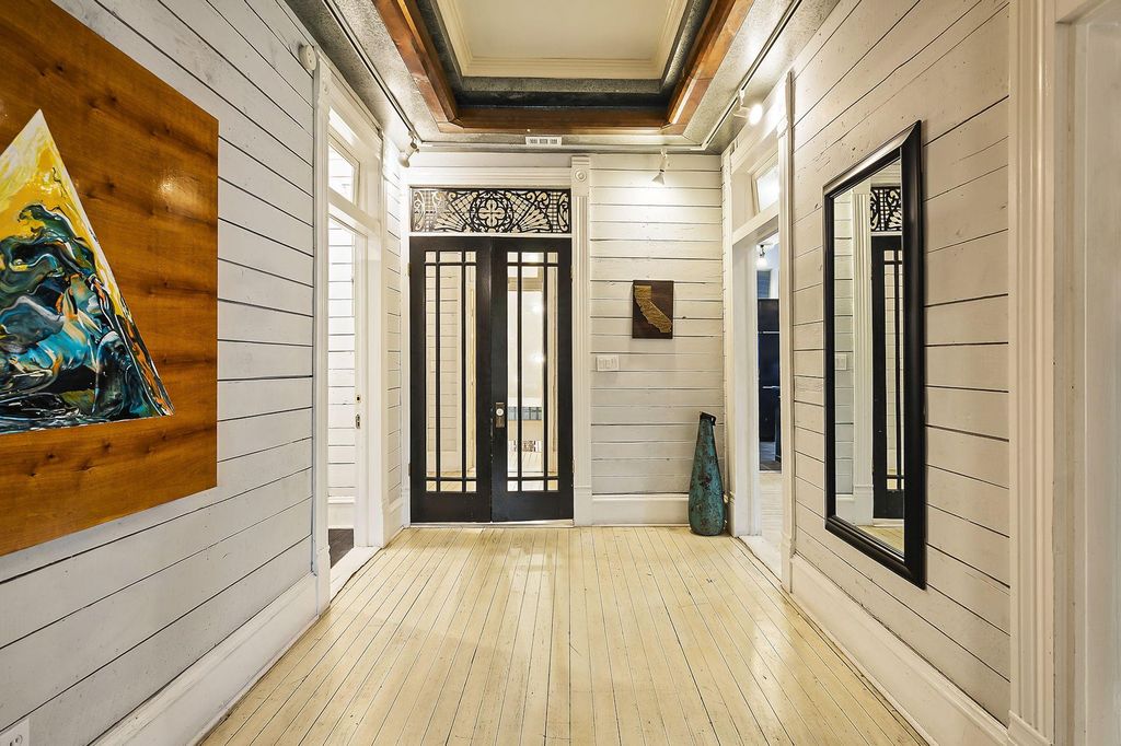 1007 E 8th ST, Austin, TX 78702