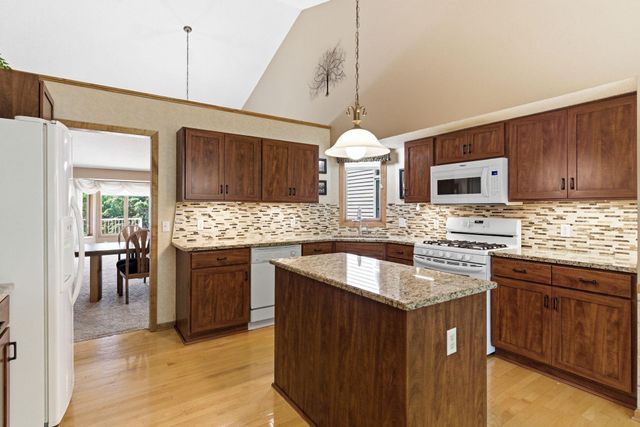 11204 Virginia Road, Bloomington, MN 55438